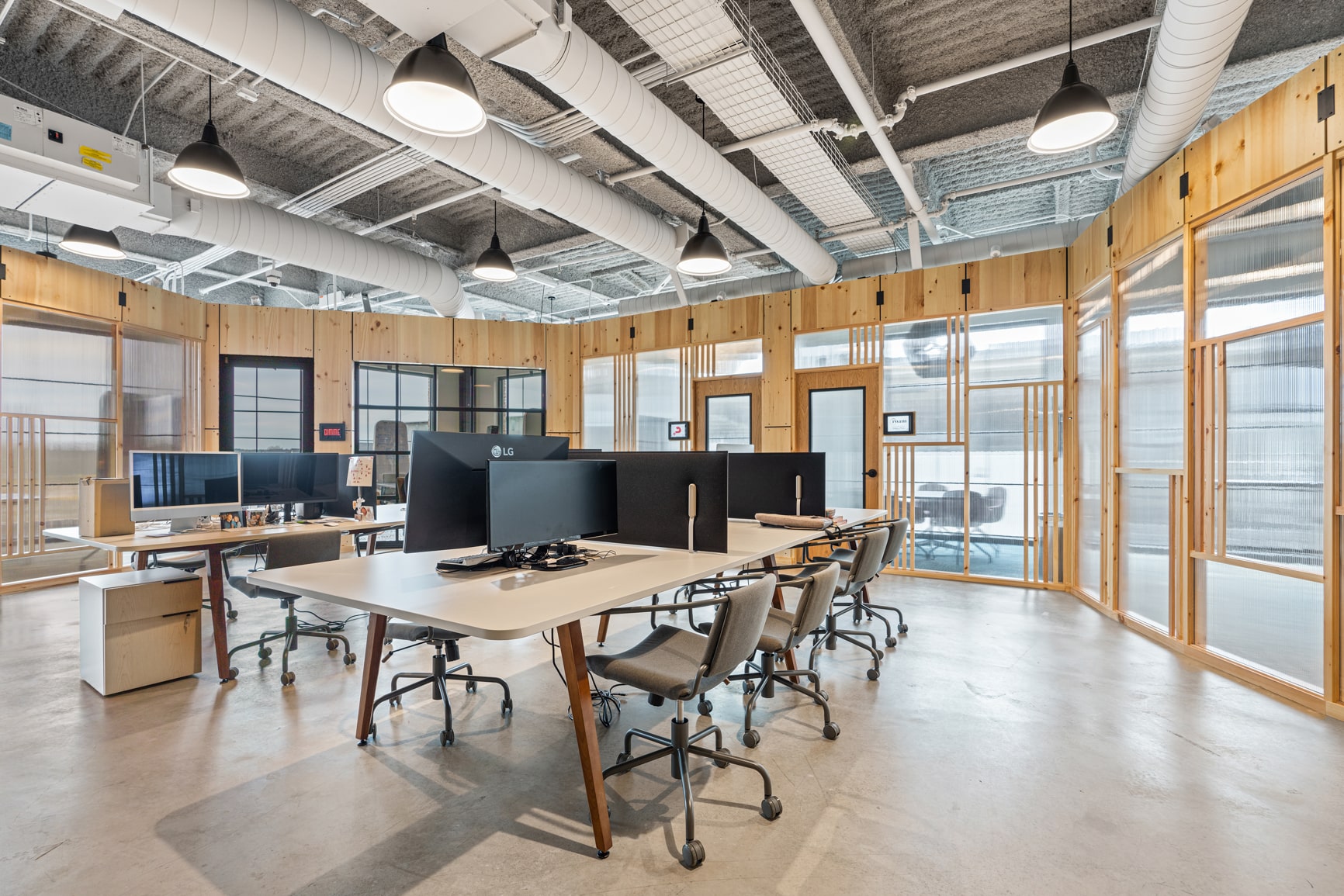 Dedicated desks at Roam at Trilith