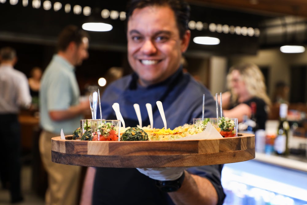 Passed appetizers_happy hour_Roam