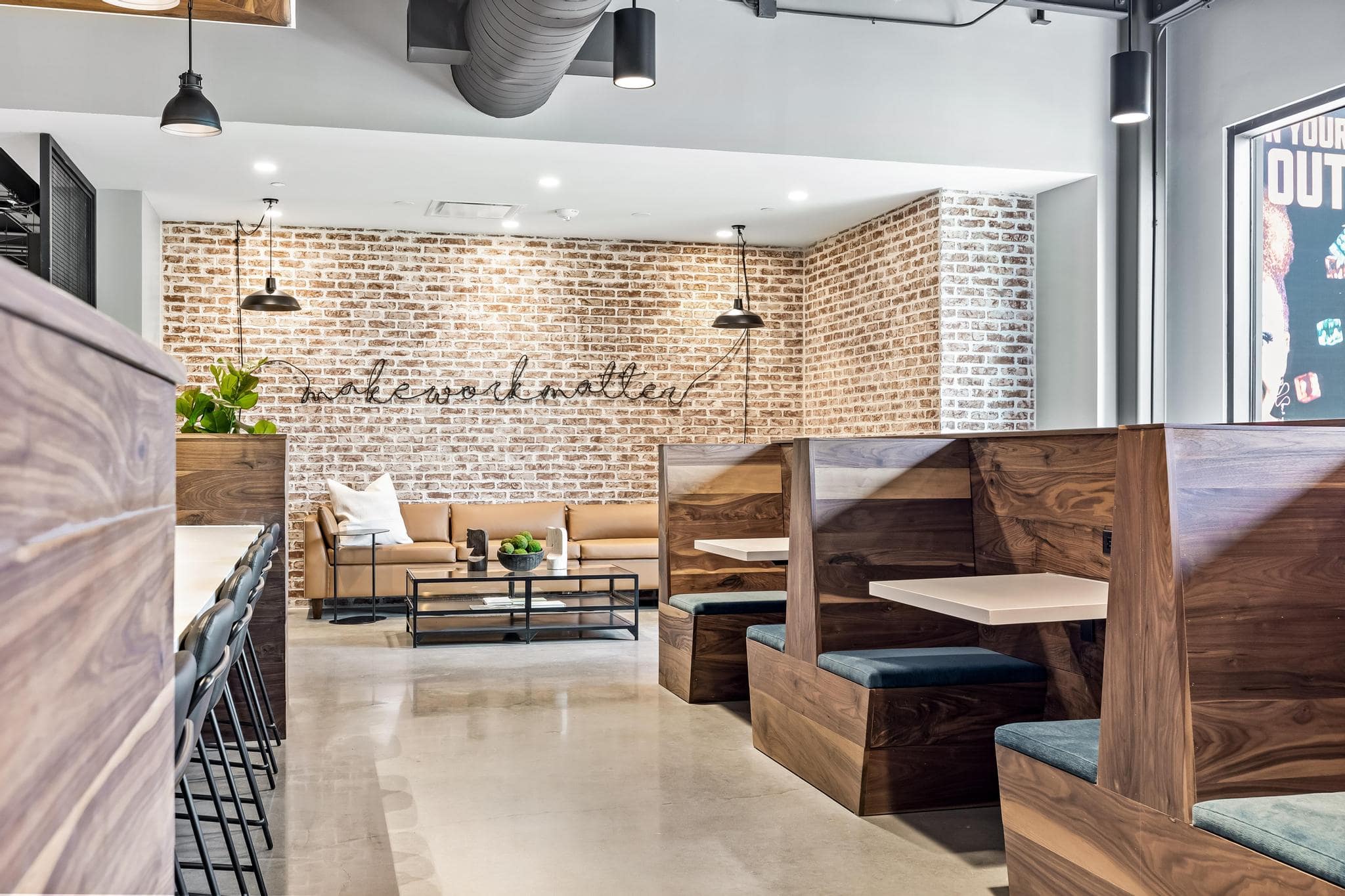 Coworking_Shared workspace_Roam Grandscape